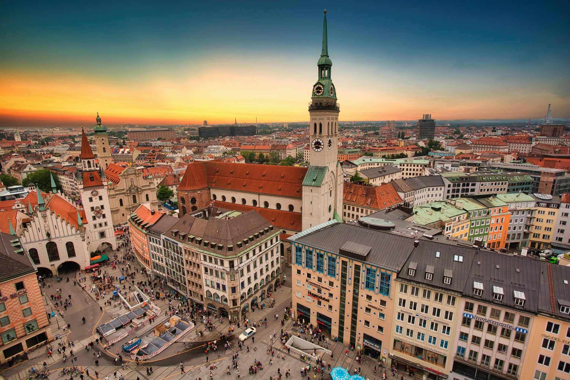 Drohnenbild der Innenstadt in München.